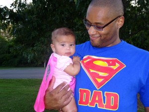 dad and supergirl in the park (17)