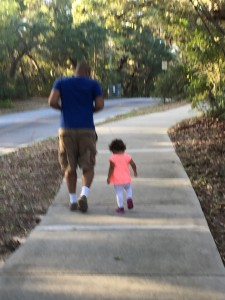 daddy and daughter time on the trail (1)